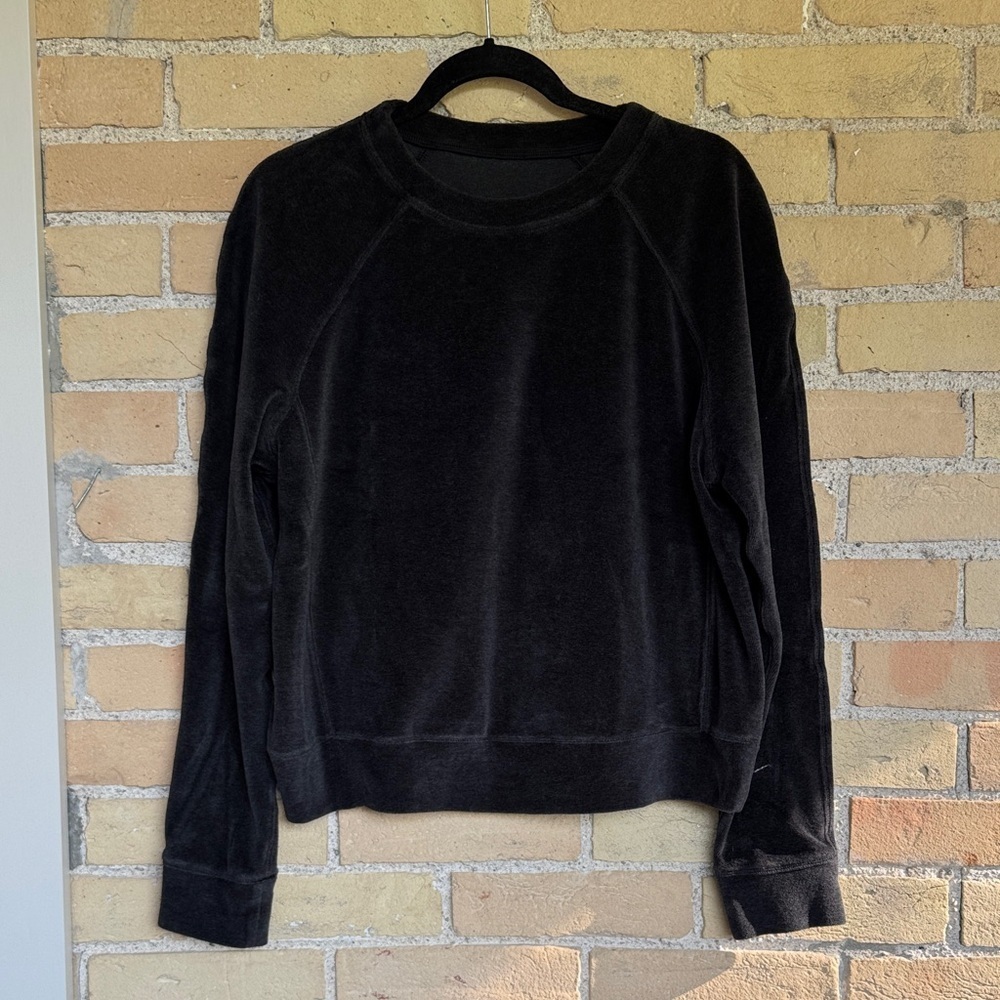 Lululemon Dark Gray/Black Velour Crewneck Sweatshirt